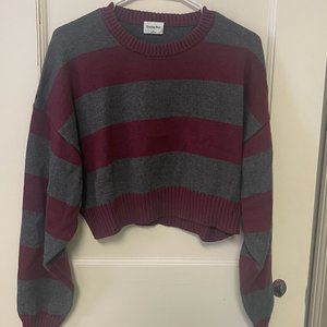 ARITZIA SUNDAY BEST CROPPED BURGUNDY/GREY SWEATER SIZE MEDIUM
